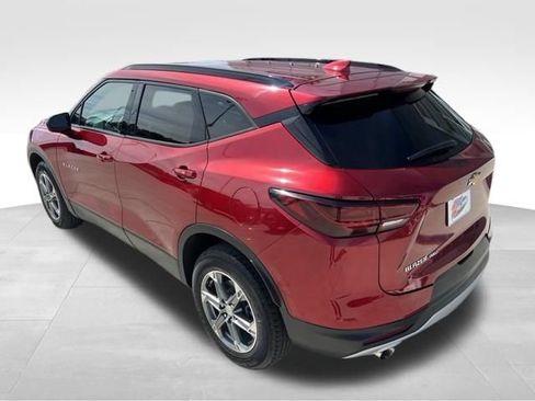 Used 2023 Chevrolet Blazer LT w/ Convenience Package AWD/4WD image 3