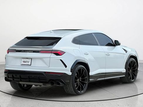Used 2022 Lamborghini Urus image 4