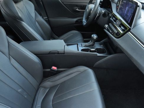 Used 2023 Lexus ES 350 F Sport FWD image 13
