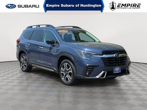 Used 2025 Subaru Ascent Touring AWD/4WD image 1