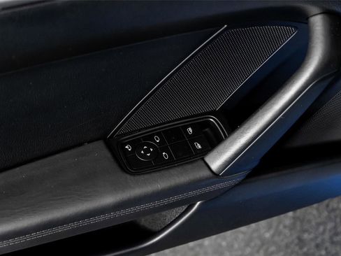 Used 2022 Porsche 911 Carrera image 44