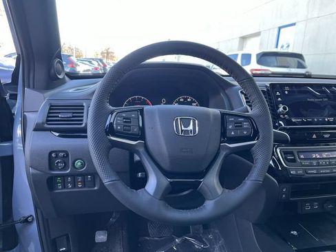 New 2026 Honda Ridgeline Black Edition image 13