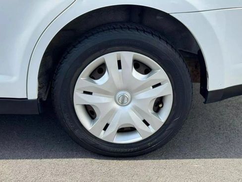 Used 2011 Nissan Versa 1.8 S FWD image 13