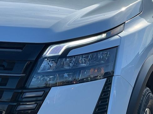 New 2026 Nissan Pathfinder SL AWD/4WD image 40