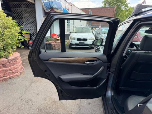 Used 2015 BMW X1 xDrive35i AWD/4WD image 30
