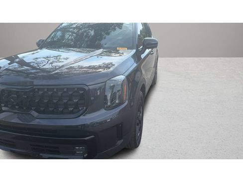 Certified 2025 Kia Telluride SX X-Line AWD/4WD image 8