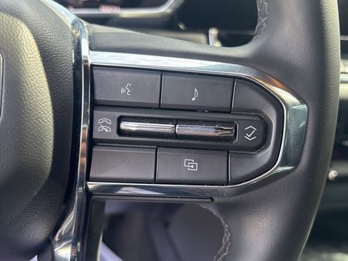 Used 2024 GMC Canyon Elevation w/ Convenience Package image 17