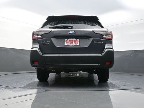 Used 2024 Subaru Outback Premium image 32