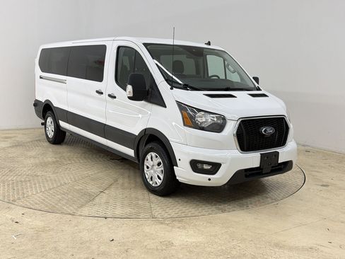 Used 2024 Ford Transit 350 XLT RWD image 7