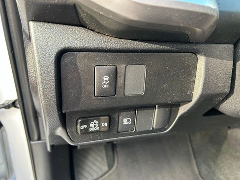 Certified 2023 Toyota Tacoma SR5 image 18