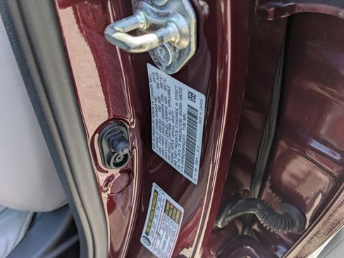 Used 2019 Honda CR-V Touring image 42