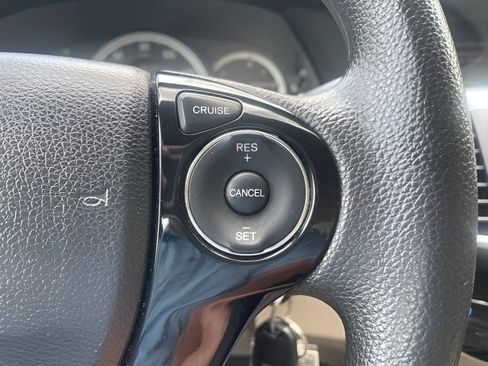 Used 2016 Honda Accord LX image 19