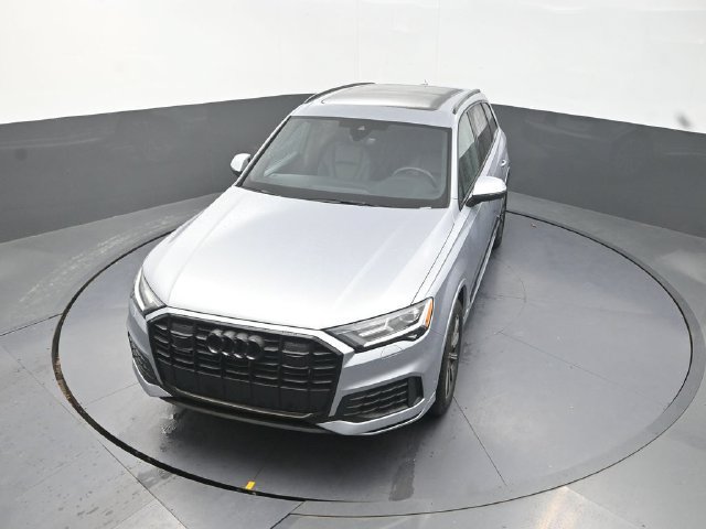 Used 2022 Audi Q7 2.0T Premium Plus w/ Premium Plus Package AWD/4WD image 24