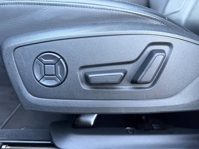 Used 2025 Audi Q3 2.0T Premium AWD/4WD image 19