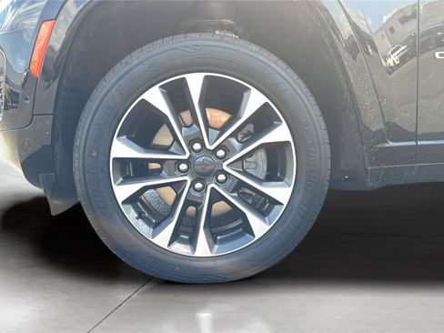 Used 2023 Jeep Grand Cherokee L Overland AWD/4WD image 31