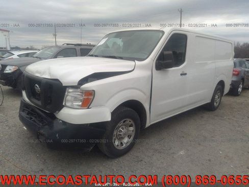 Used 2016 Nissan NV 2500 SV w/ Back Door Glass Package image 3