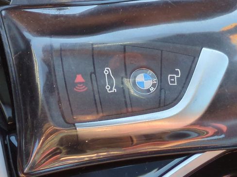 Certified 2024 BMW 330e w/ Convenience Package image 36