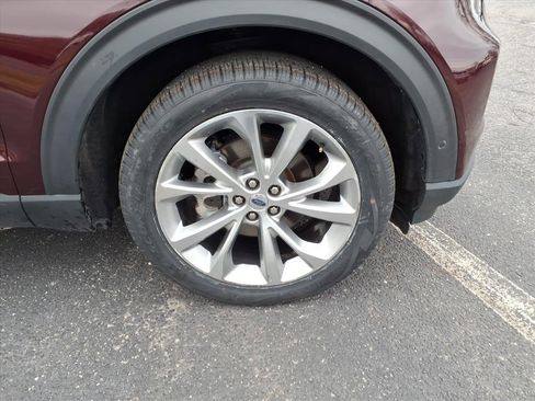 Used 2022 Ford Explorer Platinum w/ Equipment Group 601A image 7