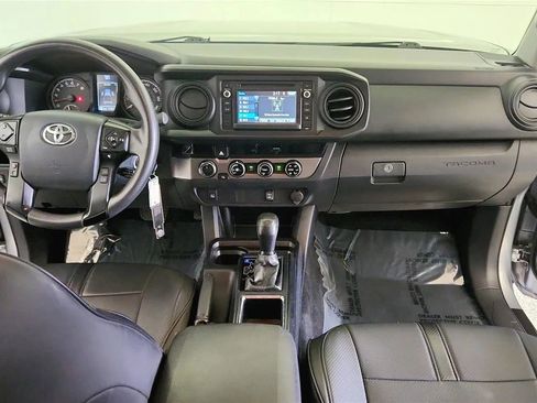 Used 2018 Toyota Tacoma SR w/ SR Convenience Package image 34