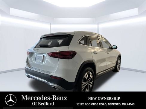 Used 2025 Mercedes-Benz GLA 250 4MATIC image 5