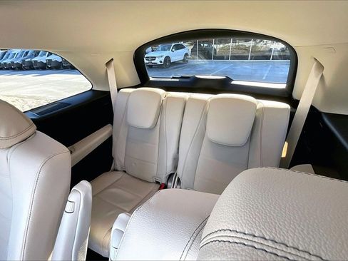 Used 2026 Mercedes-Benz GLS 450 4MATIC image 22