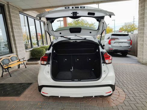 Used 2024 Nissan Kicks SR w/ SR Premium Package image 31