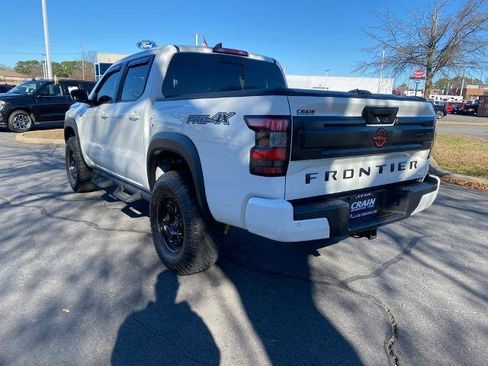 Used 2025 Nissan Frontier PRO-4X image 5