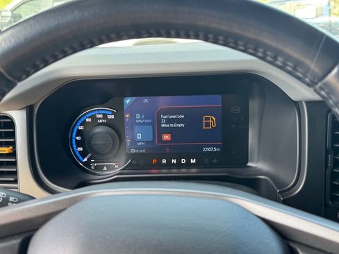 Used 2023 Ford Bronco Badlands image 18