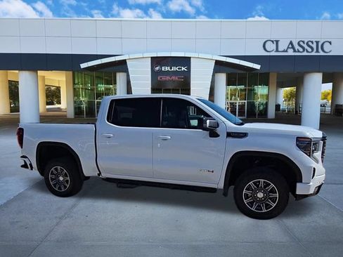 Used 2025 GMC Sierra 1500 AT4 AWD/4WD image 9