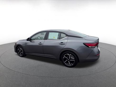 Used 2025 Nissan Sentra SV FWD image 10