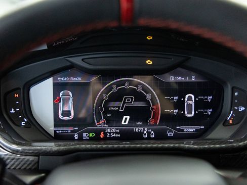 Used 2024 Lamborghini Urus Performante image 30