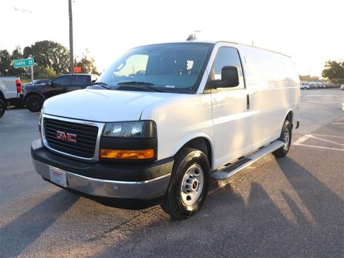 Used 2024 GMC Savana 2500 w/ Driver Convenience Package image 5
