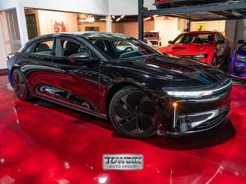 Used 2024 Lucid Air Touring AWD/4WD image 3