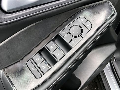 New 2026 Nissan Rogue SV FWD image 19
