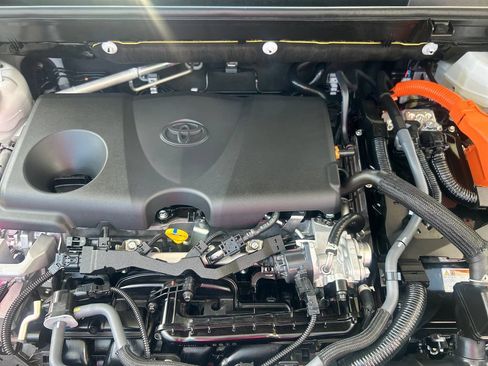 Certified 2025 Toyota RAV4 XLE w/ Convenience Package AWD/4WD image 23