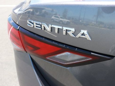 Used 2021 Nissan Sentra SV FWD image 7