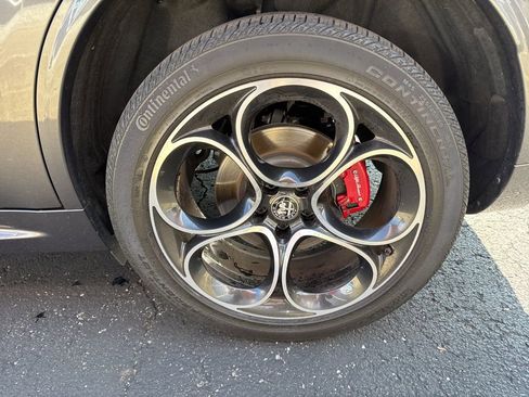 Used 2022 Alfa Romeo Stelvio Ti w/ Active Assist Plus Package image 19