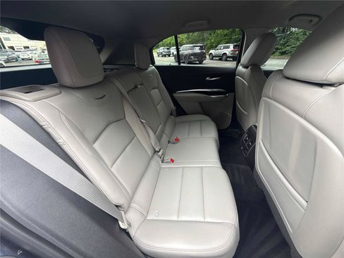 Used 2023 Cadillac XT4 Luxury FWD image 29