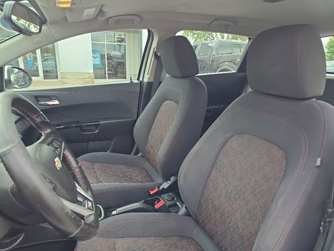 Used 2017 Chevrolet Sonic LT FWD image 9