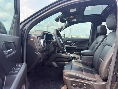 Used 2024 Chevrolet Colorado LT w/ LT Convenience Package III AWD/4WD image 12