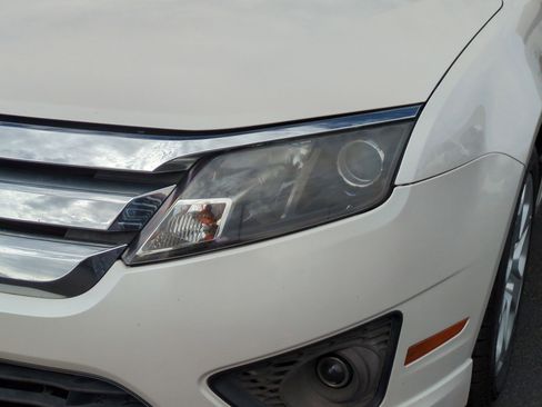 Used 2010 Ford Fusion SE image 10