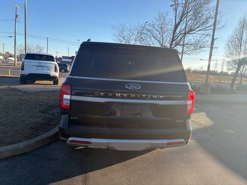 Used 2024 Ford Expedition Max XLT image 5