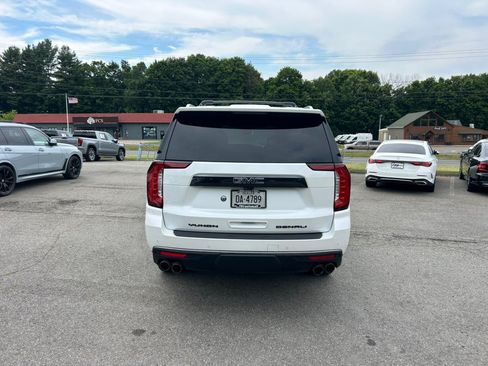 Used 2024 GMC Yukon XL Denali Ultimate AWD/4WD image 5