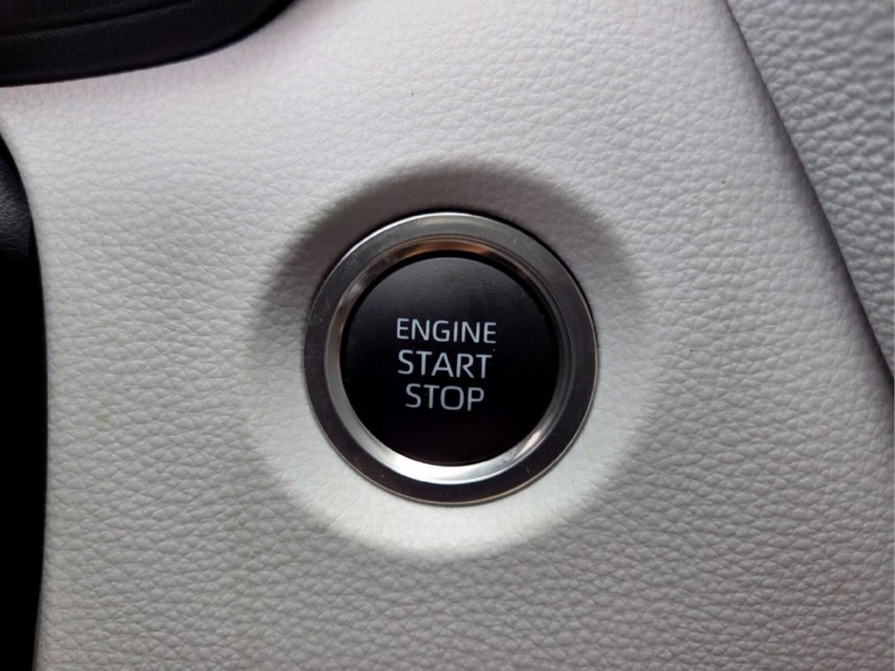 Used 2025 Toyota Corolla SE FWD image 23