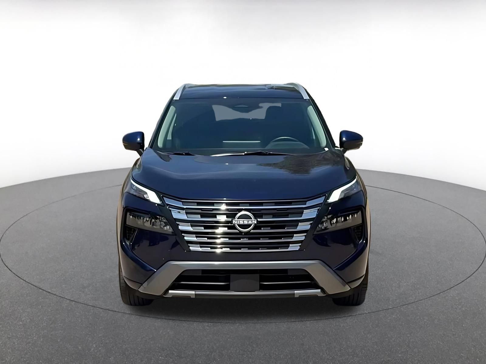 Used 2026 Nissan Rogue SL FWD image 4