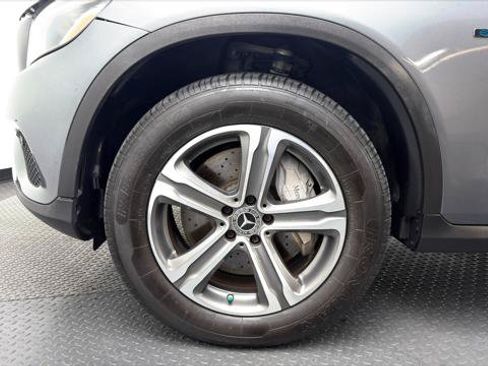 Used 2019 Mercedes-Benz GLC 350e 4MATIC image 34