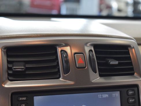 Used 2005 Cadillac XLR image 74