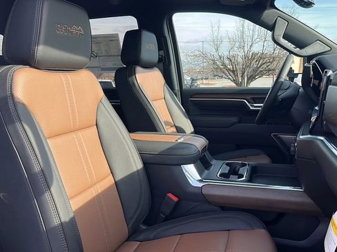 New 2026 Chevrolet Silverado 2500 High Country w/ High Country Premium Package AWD/4WD image 12