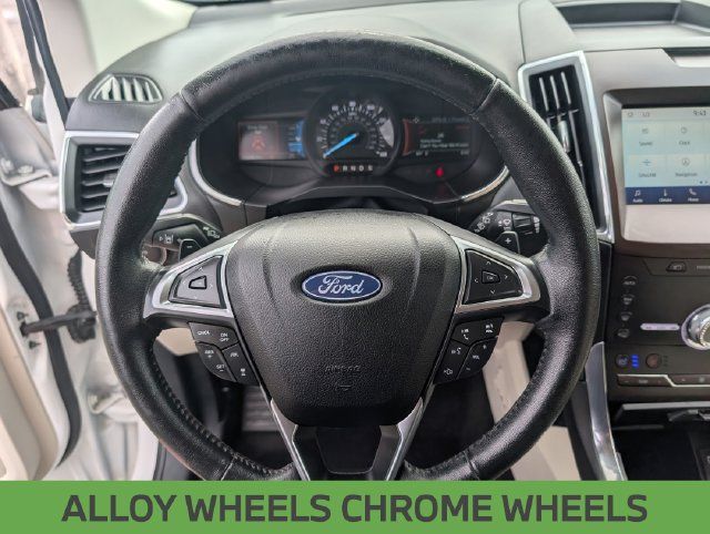 Used 2020 Ford Edge Titanium w/ Equipment Group 301A AWD/4WD image 15
