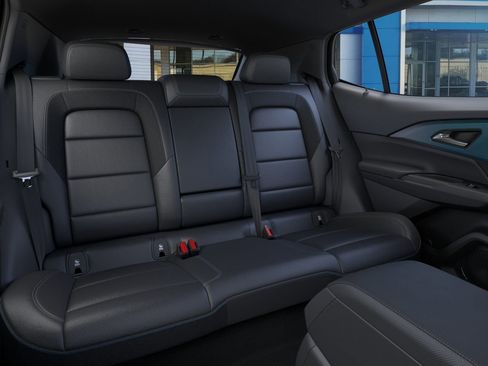 New 2026 Chevrolet Equinox EV LT w/ Convenience Package II image 18